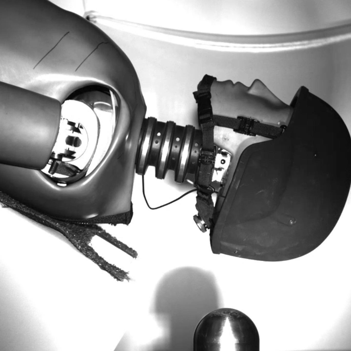 Helemet on prop
