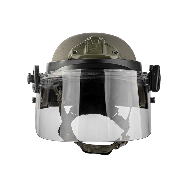 EPIC Responder Plus front angle with visor