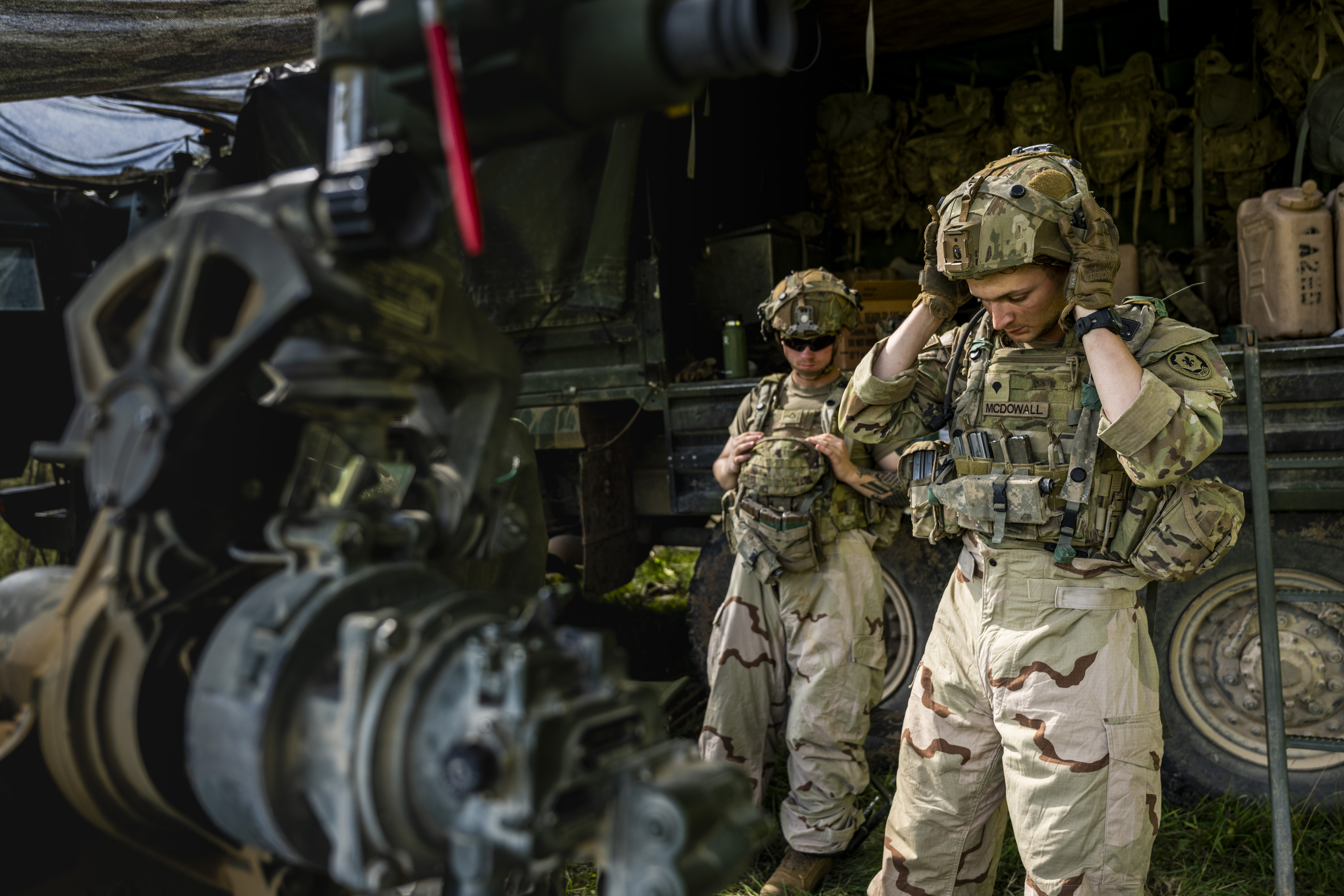 Armay Artillery Crew wearing Advanced Combat Helmets