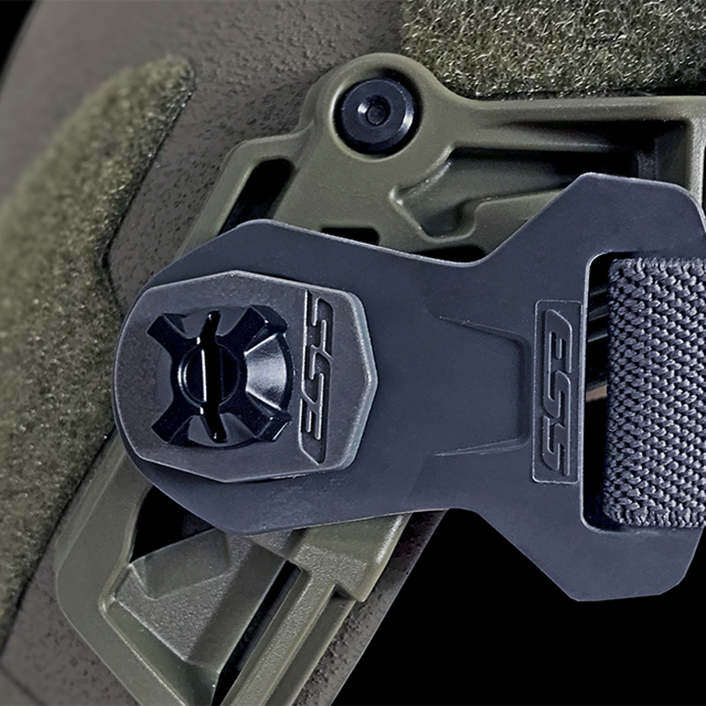 ESS PIVOT RAIL MOUNT RAIL 03 CLOSEUP