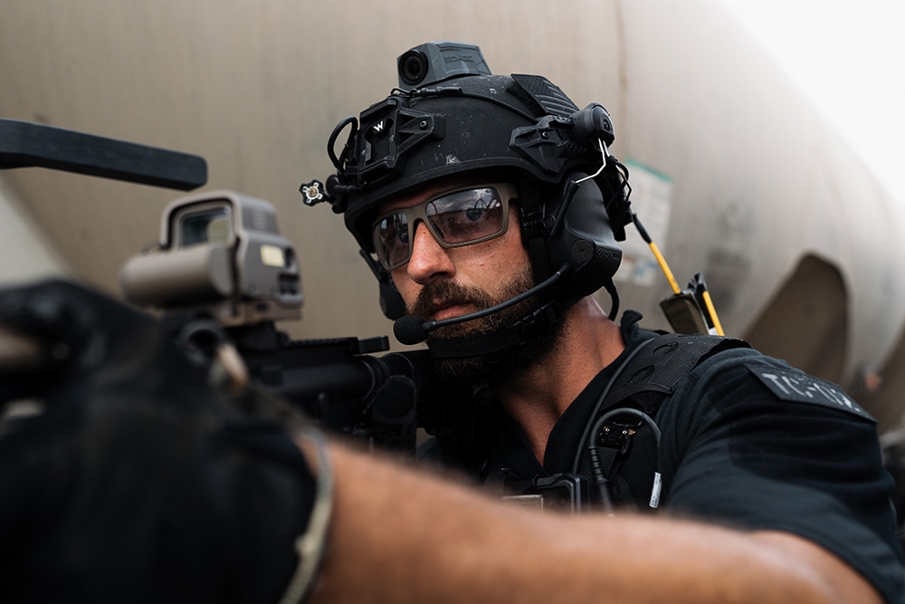 Soldier wearing a Team Wendy EXFIL Endurance ballistic helmet