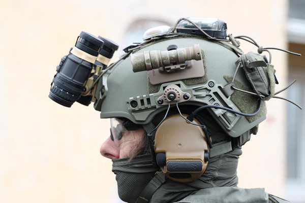 Casque équipé d'accessoires